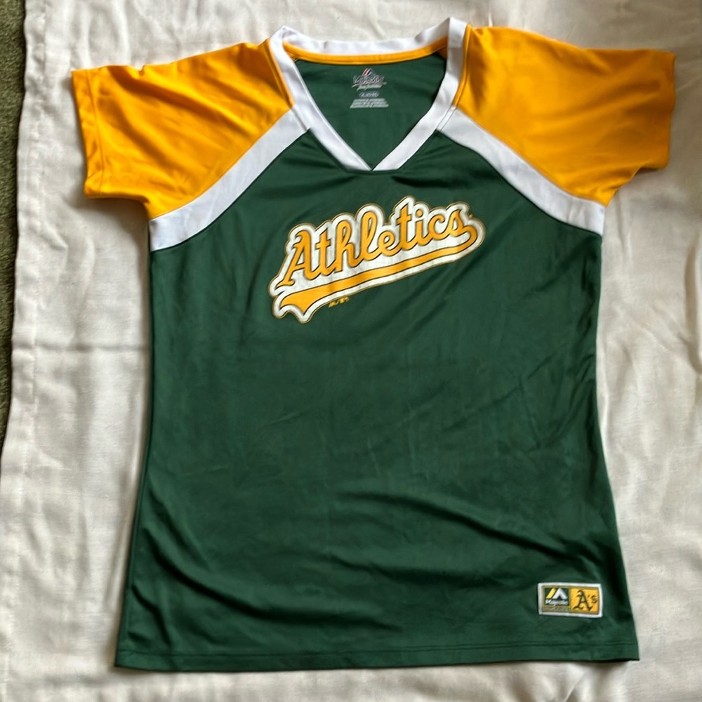 Athletics Women’s XL Reddick #16 Majestic Fan Fashion Jersey A’s